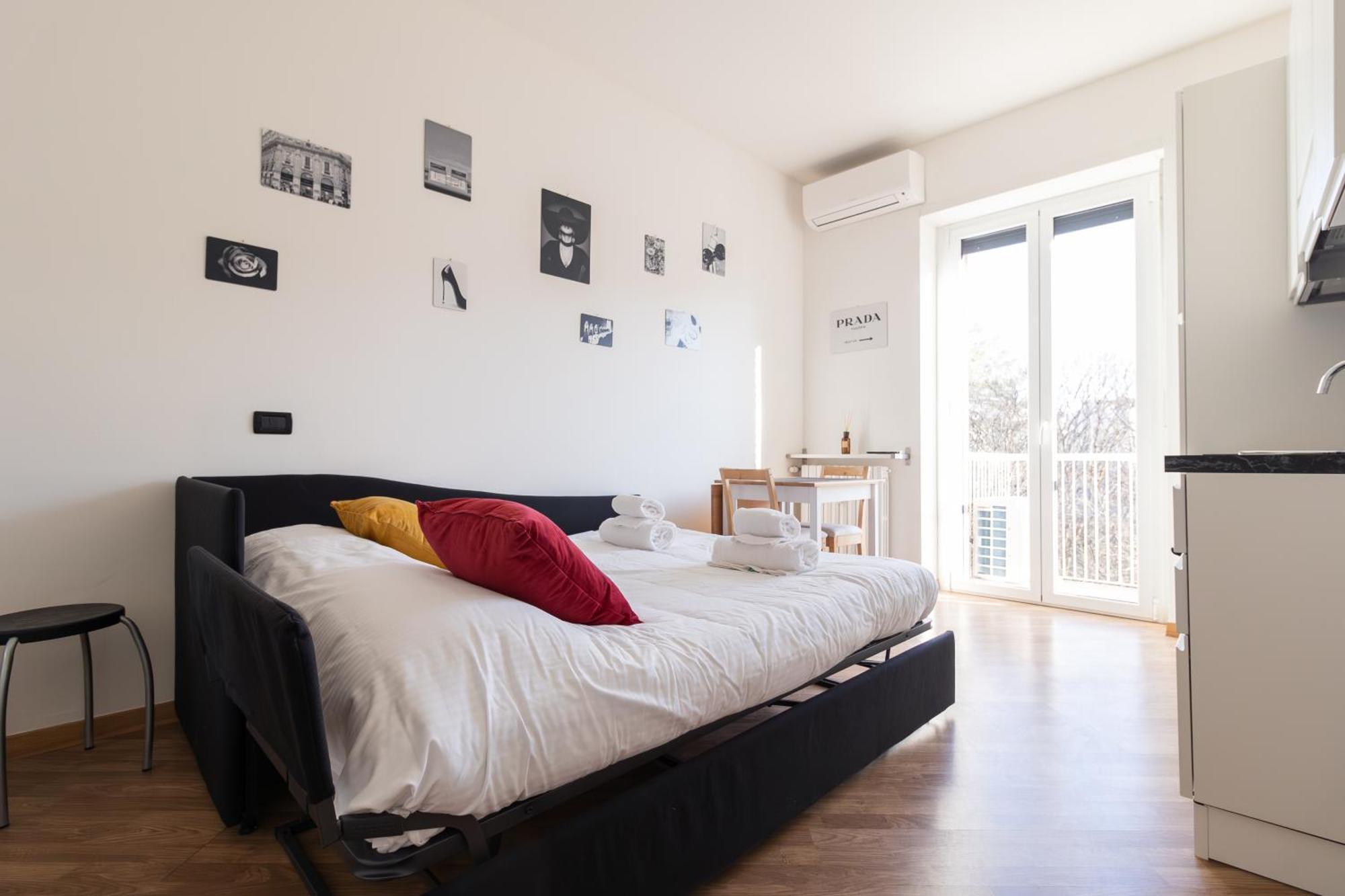 Abbiategrasso - Bocconi - 2 Camere Da Letto Milan Exterior photo