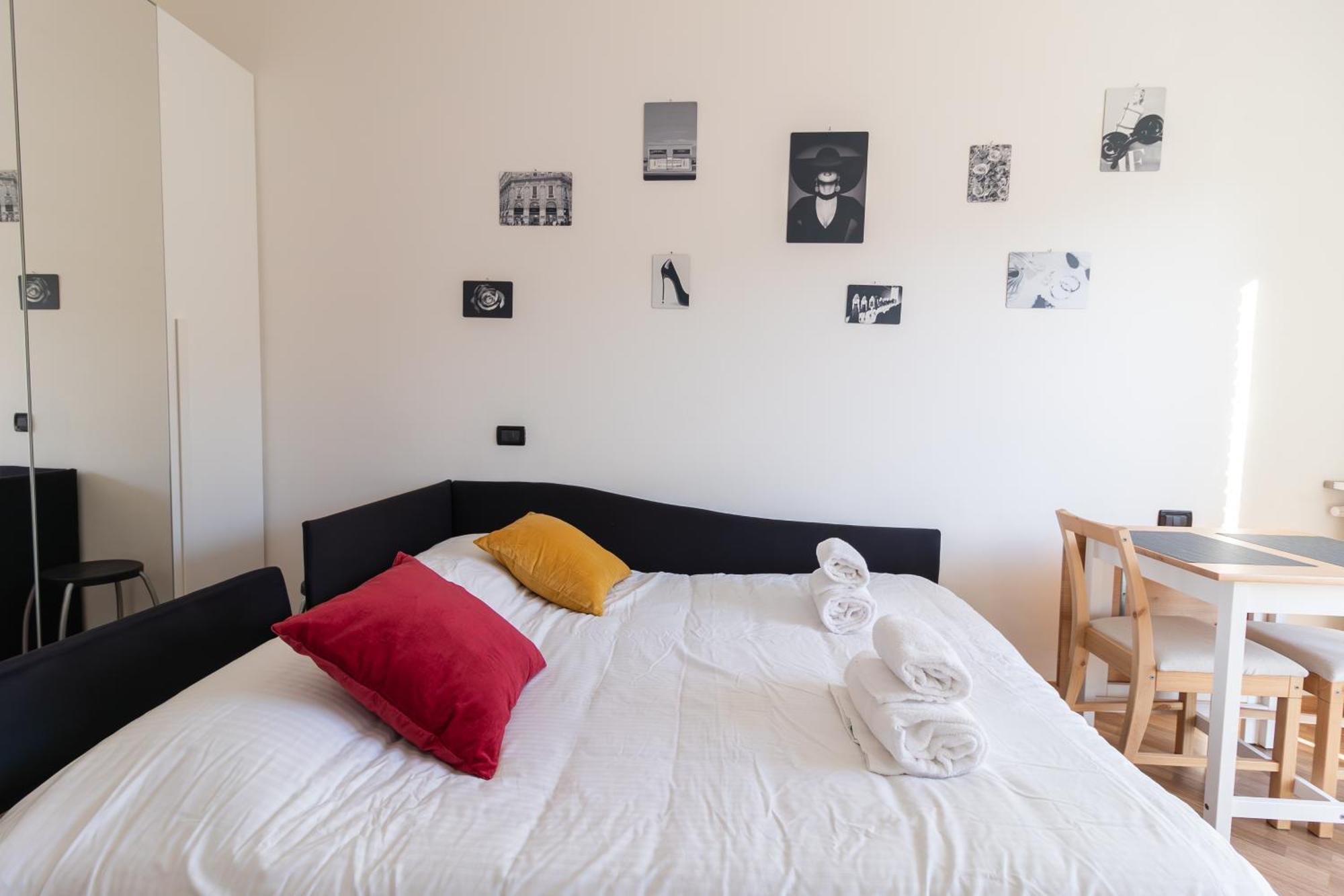 Abbiategrasso - Bocconi - 2 Camere Da Letto Milan Exterior photo
